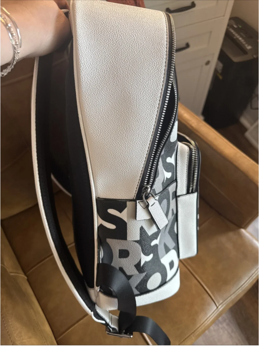 Authentic Michael Kors Leather Backpack Xlarge Black And White. Unisex. Gorgeous